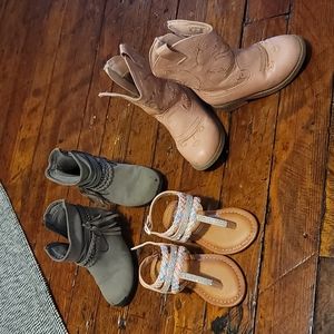 Size 7 toddler girl shoe bundle sandals never worn!